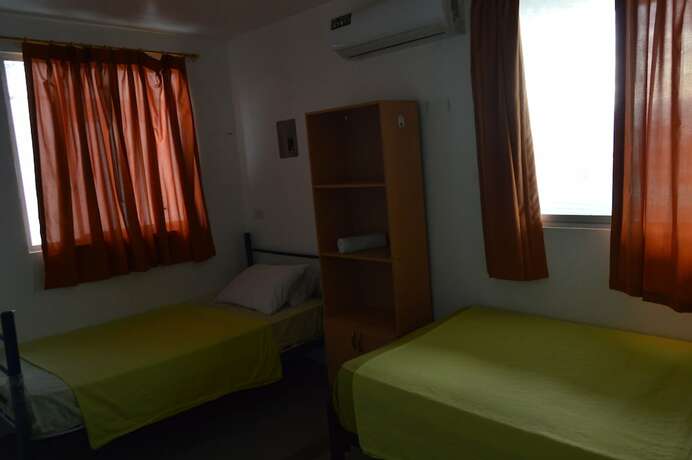 Imagen general del Hotel Hostal El Naufrago 2. Foto 5