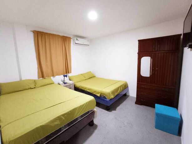 Imagen general del Hotel Hostal El Naufrago 2. Foto 8