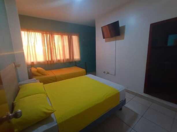 Imagen de la habitación del Hotel Hostal El Naufrago. Foto 20