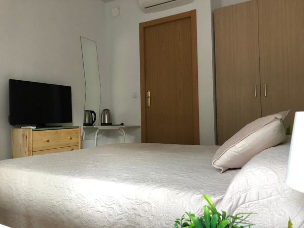 Imagen de la habitación del Hotel Hostal El Para&iacute;so. Foto 8
