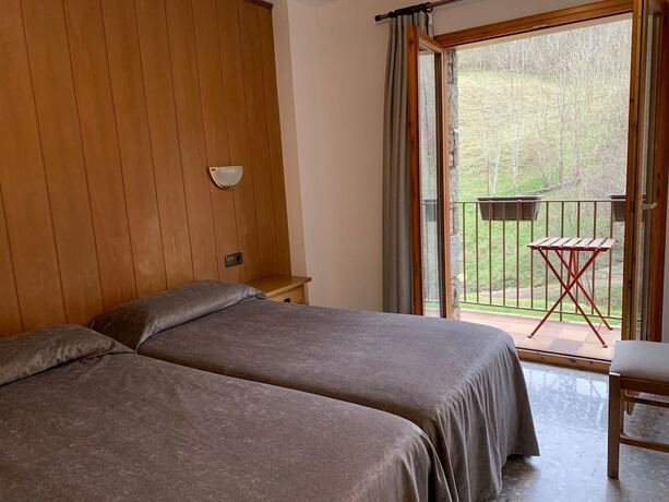 Imagen general del Hotel Hostal El Quintà. Foto 9