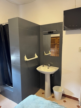 Imagen de la habitación del Hotel Hostal El Torero. Foto 5