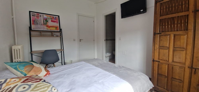 Imagen de la habitación del Hotel Hostal El Torero. Foto 6