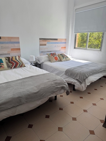 Imagen de la habitación del Hotel Hostal El Torero. Foto 12