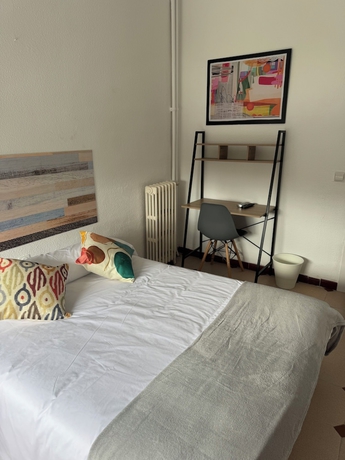 Imagen de la habitación del Hotel Hostal El Torero. Foto 13