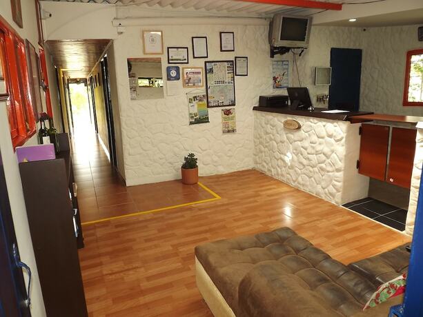 Imagen general del Hotel Hostal El Zorzal. Foto 1