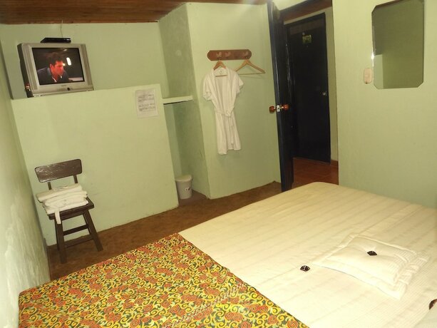 Imagen general del Hotel Hostal El Zorzal. Foto 4