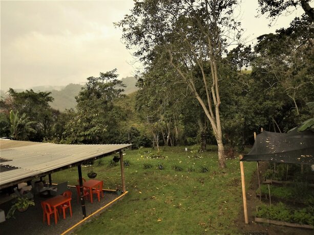 Imagen general del Hotel Hostal El Zorzal. Foto 9