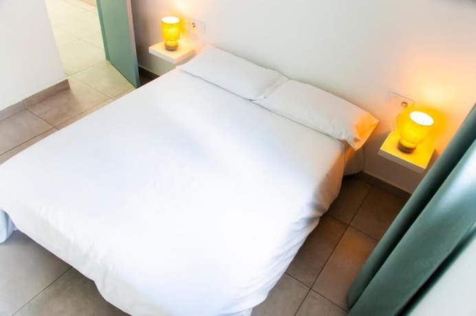 Imagen de la habitación del Hotel Hostal Espa&ntilde;a. Foto 11