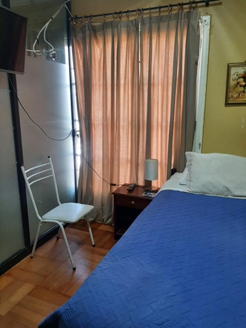 Imagen de la habitación del Hotel Hostal Estadio Nacional. Foto 16