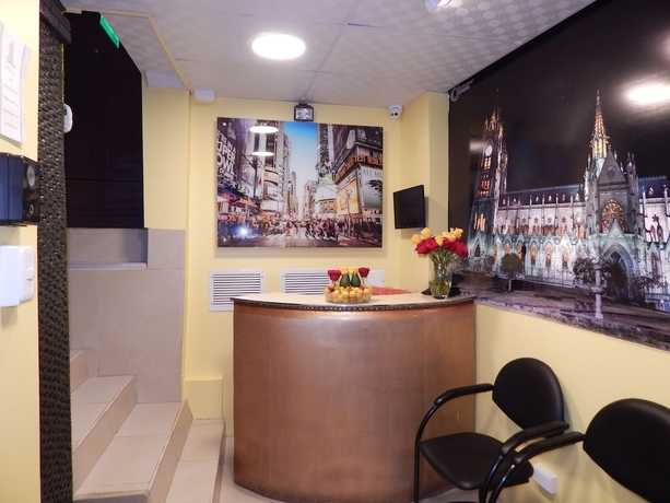 Imagen de los interiores del Hotel Hostal Eura. Foto 19