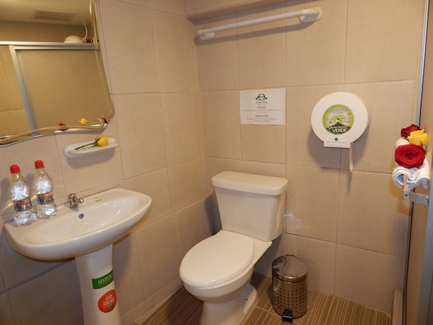 Imagen de la habitación del Hotel Hostal Eura. Foto 14