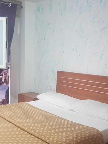 Imagen de la habitación del Hotel Hostal Europa. Foto 7
