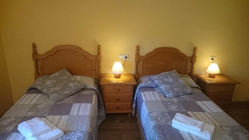 Imagen general del Hotel Hostal Falgars. Foto 11