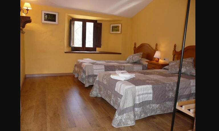 Imagen de la habitación del Hotel Hostal Falgars. Foto 19