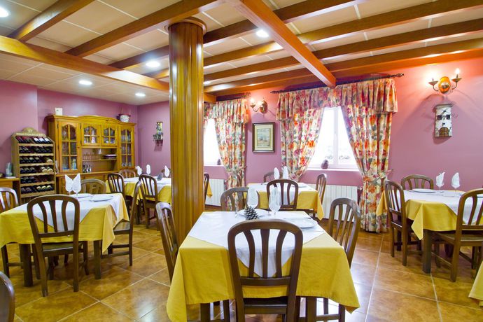 Imagen del bar/restaurante del Hotel Hostal Fimar. Foto 3