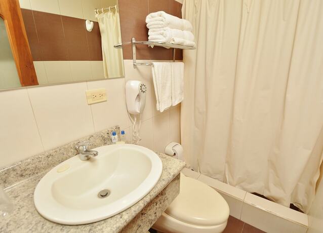 Imagen general del Hotel Hostal Gampala. Foto 5