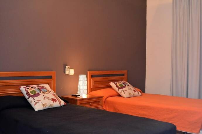 Imagen general del Hotel Hostal Gastrobar Carmelo. Foto 6