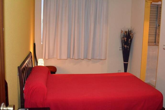 Imagen general del Hotel Hostal Gastrobar Carmelo. Foto 12