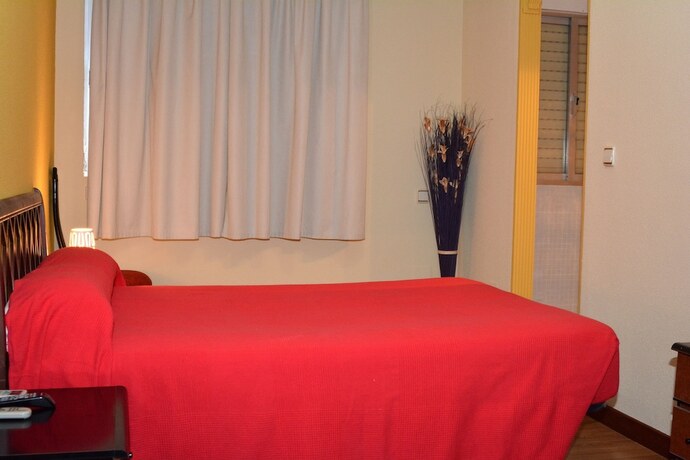 Imagen de la habitación del Hotel Hostal Gastrobar Carmelo. Foto 20