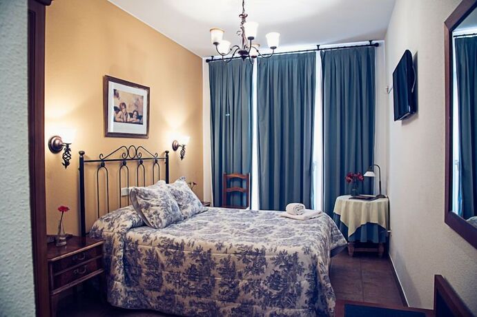 Imagen general del Hotel Hostal Goya II. Foto 14