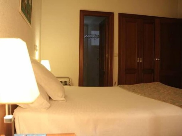 Imagen general del Hotel Hostal Gran Via Levante. Foto 11