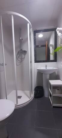 Imagen general del Hotel Hostal Hispano. Foto 3