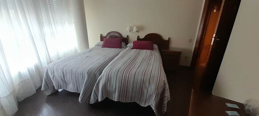 Imagen de la habitación del Hotel Hostal Hispano. Foto 20