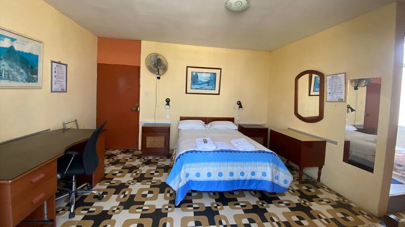 Imagen de la habitación del Hotel Hostal Hogar 3 estrellas. Foto 12