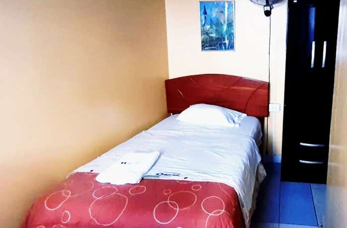 Imagen de la habitación del Hotel Hostal Hogar 3 estrellas. Foto 14