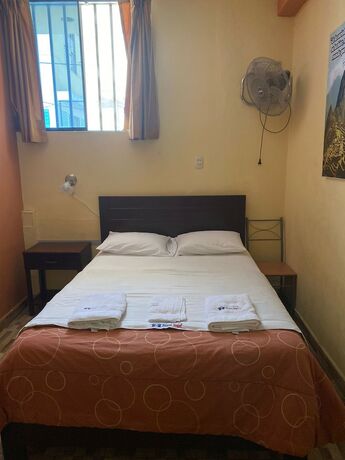 Imagen de la habitación del Hotel Hostal Hogar 3 estrellas. Foto 16