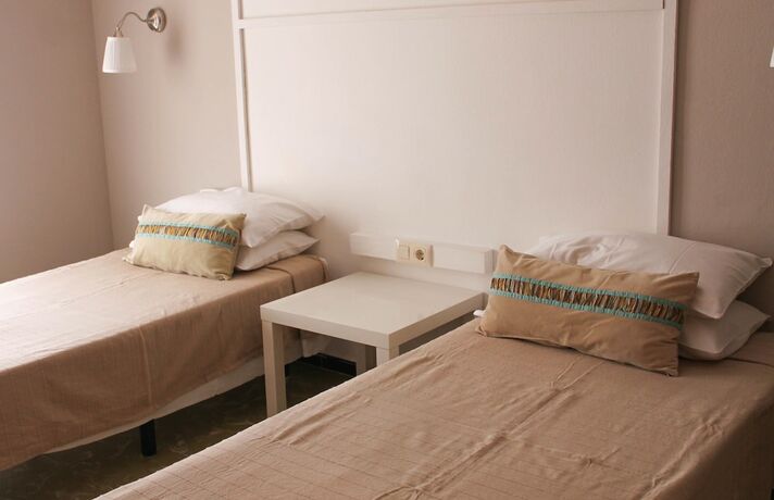 Imagen de la habitación del Hotel Hostal Horta Rosell. Foto 11