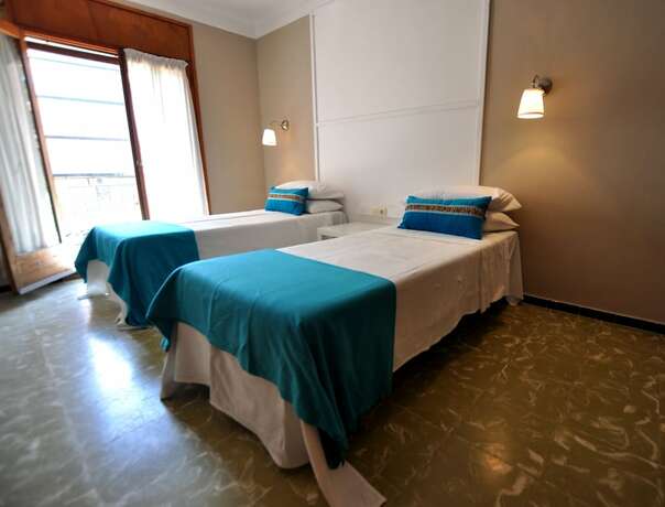 Imagen de la habitación del Hotel Hostal Horta Rosell. Foto 18