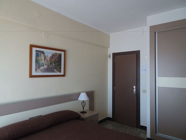 Imagen de la habitación del Hotel Hostal Internacional. Foto 8