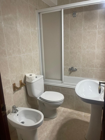 Imagen de la habitación del Hotel Hostal Julio Cesar. Foto 9