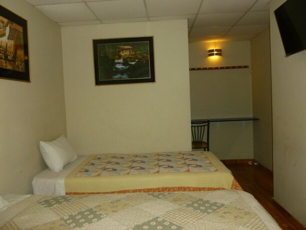 Imagen de la habitación del Hotel Hostal Kalucy. Foto 18