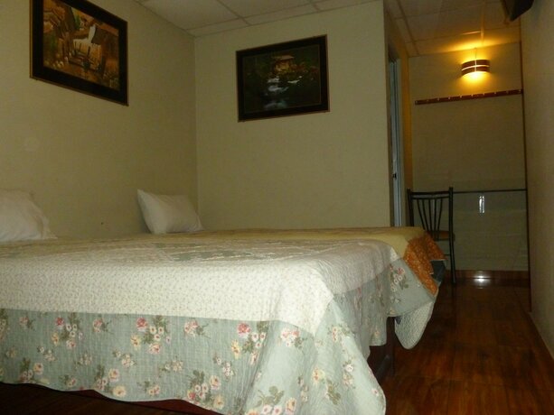 Imagen de la habitación del Hotel Hostal Kalucy. Foto 19