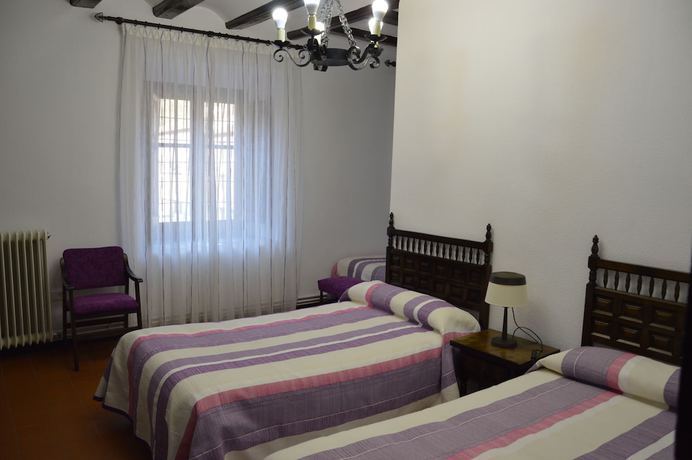 Imagen de la habitación del Hotel Hostal La Casa Grande. Foto 7