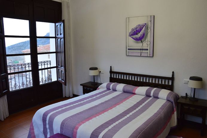 Imagen de la habitación del Hotel Hostal La Casa Grande. Foto 11