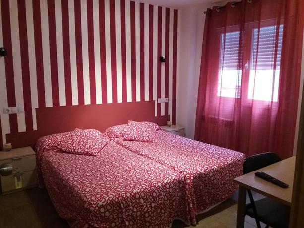 Imagen de la habitación del Hotel Hostal La Catedral De Santo Domingo De La Calzada. Foto 6