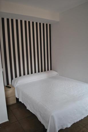 Imagen de la habitación del Hotel Hostal La Catedral De Santo Domingo De La Calzada. Foto 13