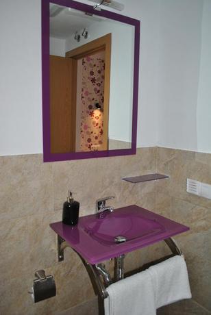 Imagen de la habitación del Hotel Hostal La Catedral De Santo Domingo De La Calzada. Foto 14