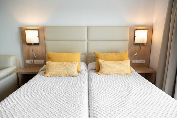 Imagen general del Hotel Hostal La Cig&uuml;e&ntilde;a. Foto 12