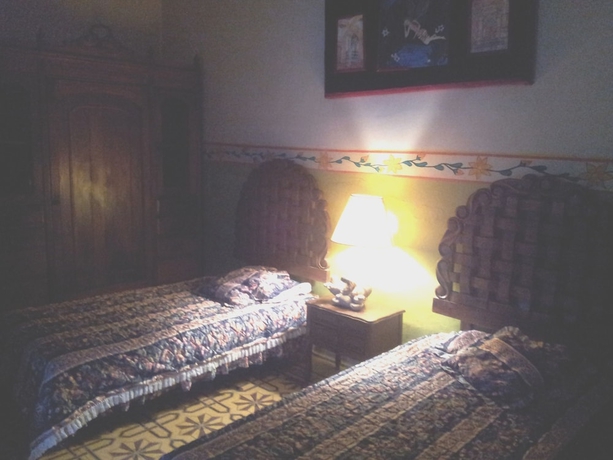 Imagen de la habitación del Hotel Hostal La Cruz Verde. Foto 7