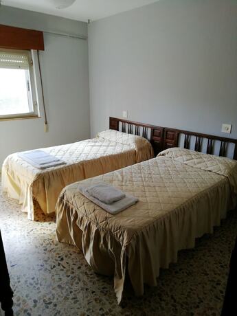Imagen de la habitación del Hotel Hostal La Estrada Restaurante. Foto 17