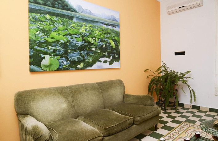 Imagen general del Hotel Hostal La Fonda. Foto 10