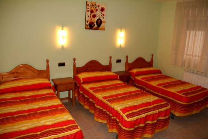 Imagen de la habitación del Hotel Hostal La Maravillosa. Foto 13