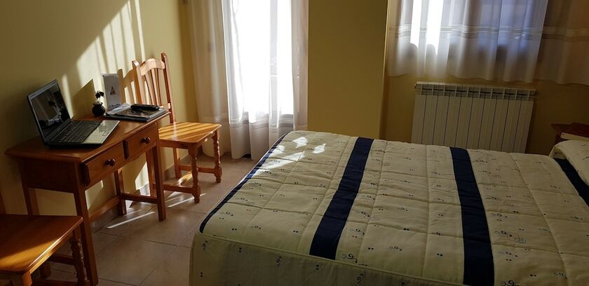 Imagen de la habitación del Hotel Hostal La Maravillosa. Foto 14