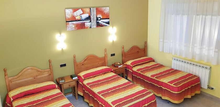 Imagen de la habitación del Hotel Hostal La Maravillosa. Foto 15