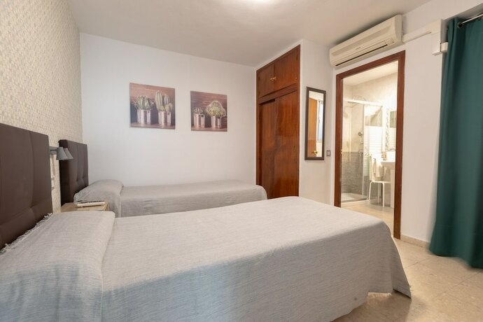 Imagen general del Hotel Hostal La Pilarica. Foto 6